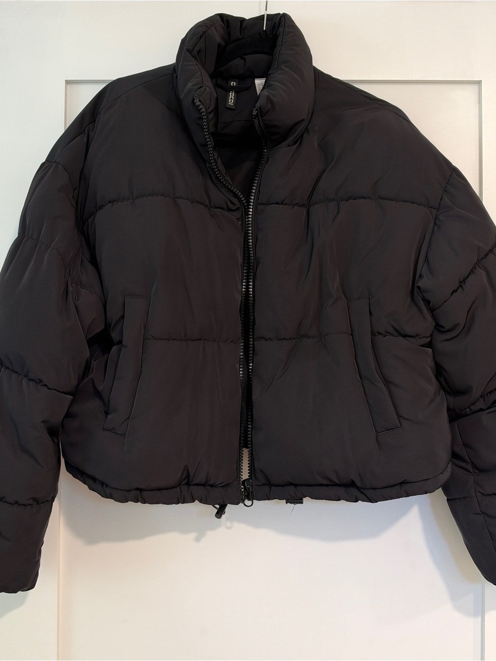 H&M Black Cropped Puffer Jacket
